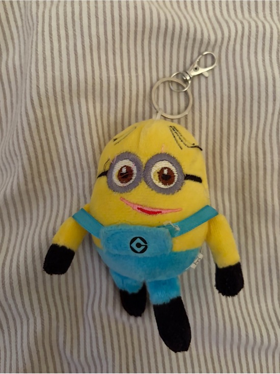 Minions Other - Small Despicable Me Minion Dave Plush Keychain